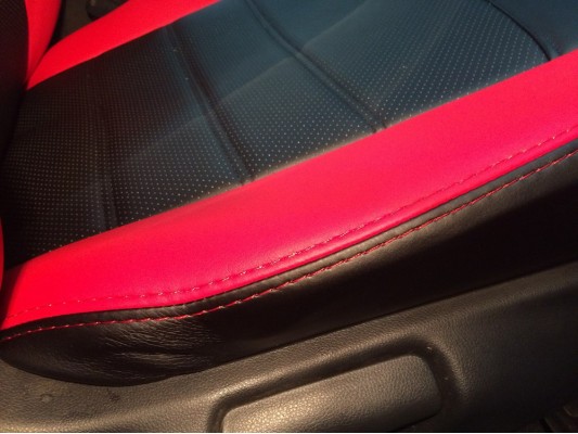 Авточехлы на Honda Civic 8 4D Авточехлы на Honda Civic 8 4D