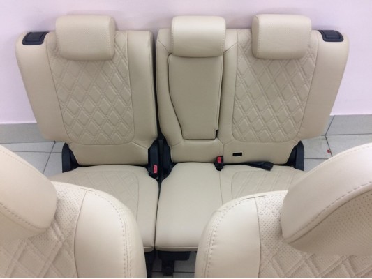 Авточехлы на Mitsubishi Outlander 3 Авточехлы на Mitsubishi Outlander 3